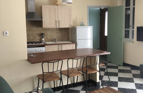 Orgnac-l'Aven Otro | 4 apartamentos para estancias en gran casa de campo con piscina Ardèche