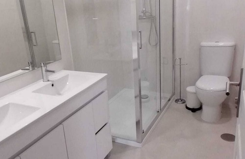 Guimaraes Apartamento | 4-AS 3-bedroom house