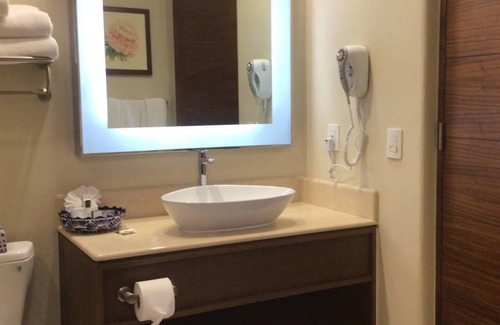 El Medano Ejidal Complejo | 4 BDR OCEANFRONT PH SUITE AT NEWLY REMODELED VILLA DEL PALMAR RESORT. SLEEPS 10.