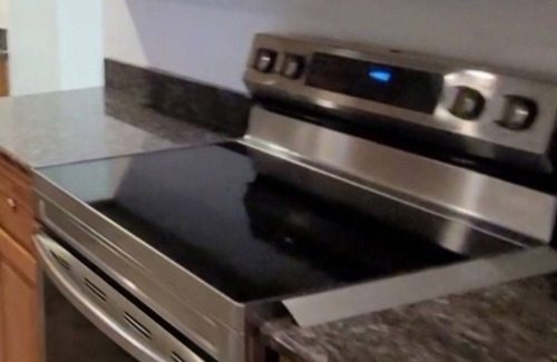 Westover Casa | 4 bdr w/ WiFi & parking in Fayetteville, NC by Fort Liberty & Cross Creek Mall