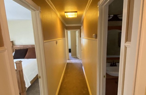 Loma Linda Casa | 4 Bed 2 Bath, Swimming Pool, Billiards Table
