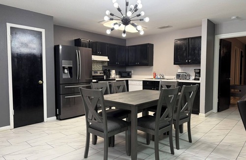 Far North Central Casa | 4 bed 2 bath NORTH 1604 Bulverde/281 & Evans HOUSE