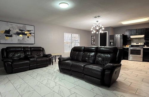 Far North Central Casa | 4 bed 2 bath NORTH 1604 Bulverde/281 & Evans HOUSE