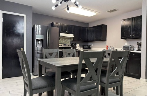 Far North Central Casa | 4 bed 2 bath NORTH 1604 Bulverde/281 & Evans HOUSE