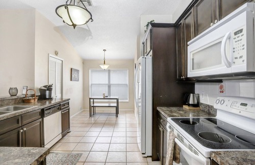 Chatham Park Casa | 4 bed 2 bath pool home near Disney