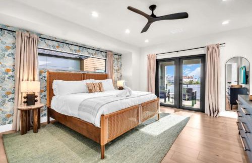 Indian Rocks Beach Casa | 4 Bed 3 Bath, Pool Table, Heated Pool, Walk2beach