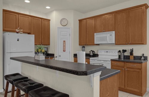 Kissimmee Casa | 4 Bed 3 Bath South Facing Pool Home with Spa 4986TV