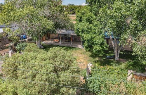 Albuquerque Casa | 4 Bed 3 Full Bath Urban Jungle Home in North Valley with Hot Tub & Wi-Fi