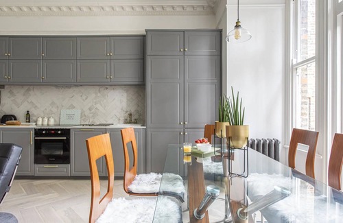 Ealing Apartamento | 4-Bed Flat in West London, Sleeps 8, 8 min to Tube