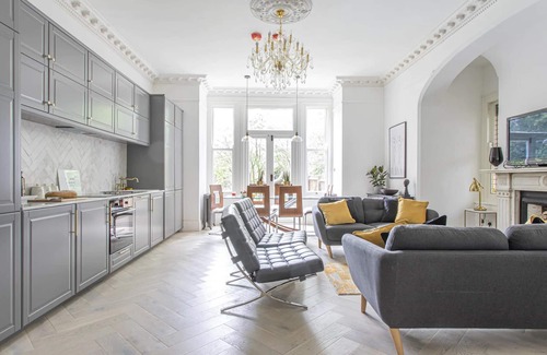 Ealing Broadway Apartamento | Stunning 4-bed Property in London-parking & Garden
