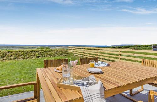 Appledore Casa | 4 Bed in Appledore 91648