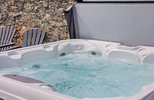 Llanddeusant Casa | 4 Bed in Cemaes 90258