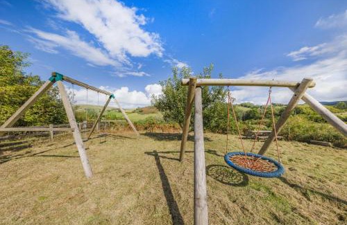 Llandovery Casa | 4 Bed in Halfway oc-t33077