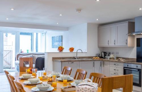 Langtoft Casa | 4 Bed in Langtoft 81235