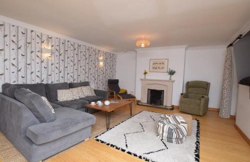 Netley Casa | 4 Bed in Netley 82920