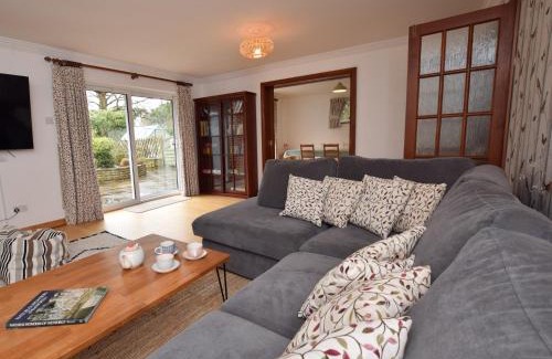 Netley Casa | 4 Bed in Netley 82920