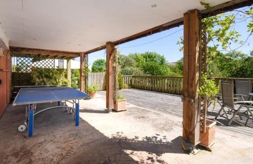 Newtown Casa | 4 Bed in Newtown 48641