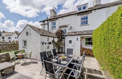 Near Sawrey Casa | 4 Bed in Sawrey LCC33