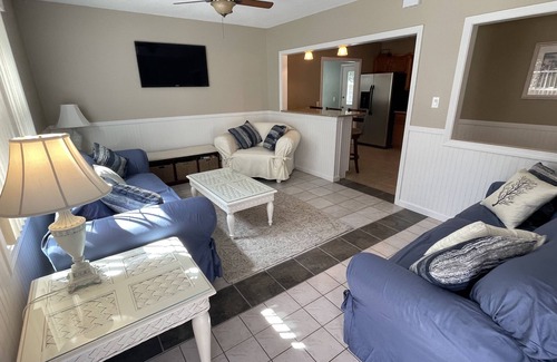 Westerly Casa | 4 bedrm, 2 bath home minutes to downtown Westerly, Watch Hill, Westerly beaches