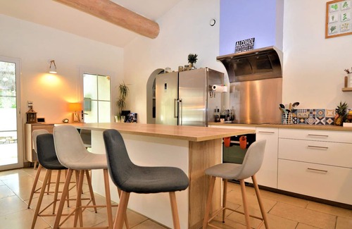 Saint-Paulet-de-Caisson Casa | Alojamiento de 4 habitaciones en Saint-Paulet-de-Caisso