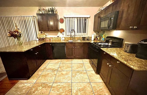 Sun Valley Casa | 4 Bedroom 2 bath w/Pool & Recording Studio & Office Area