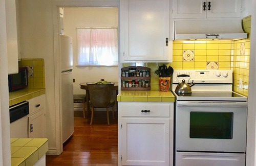 Toluca Lake Casa | 4 bedroom 2 classic house in nice neighborhood near Universal Studios