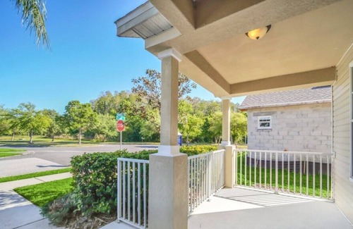 Trafalgar Village Villa | 4 Bedroom 3 Bath Pool Home Close To Disney 4972SS