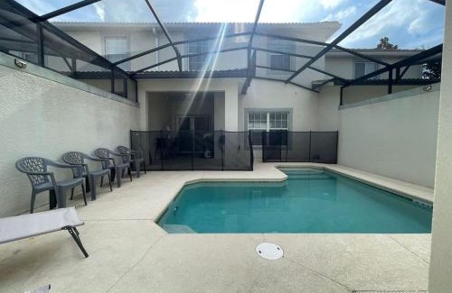 Kissimmee Casa | 4 Bedroom 3 Bathroom Storey Lake 4895CT