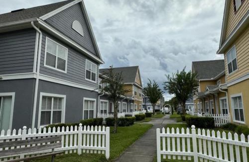 Kissimmee Casa | 4 Bedroom 3 Bathroom Villas At Seven Dwarfs 8-107
