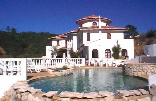 Barracao Villa | Preciosa Villa de 4 dormitorios con piscina propia, situado en 12 acres