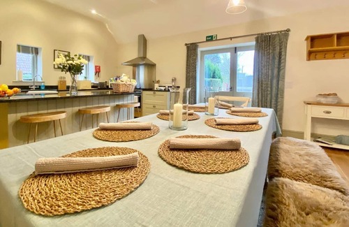 Dyrham Cabaña | Alojamiento de 4 habitaciones en Doynton, cerca de Bath