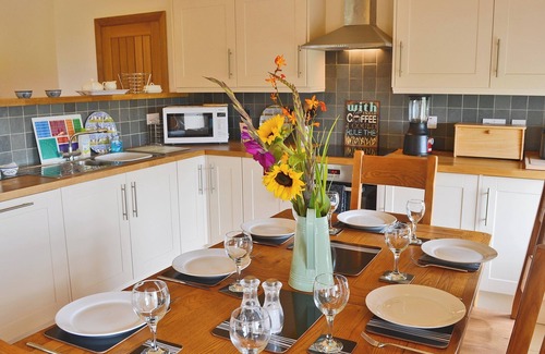Llanfaelog Cabaña | Alojamiento de 4 habitaciones en Llanfaelog, cerca de Rhosneigr