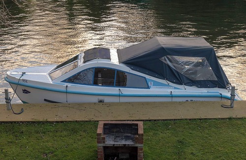 Hoveton Cabaña | Alojamiento de 4 habitaciones en Wroxham