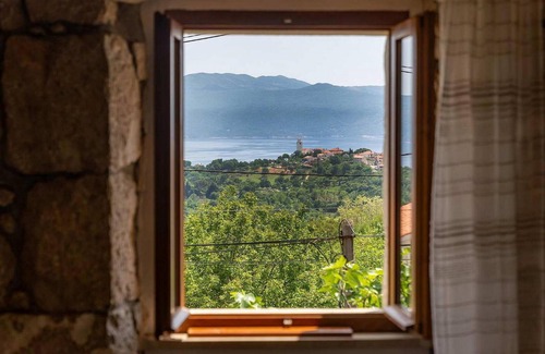 Martina Casa | 4 bedroom accommodation in Brsec