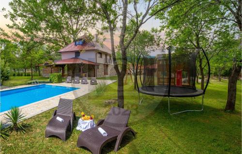 Otocac Casa | 4 Bedroom Amazing Home In Otocac