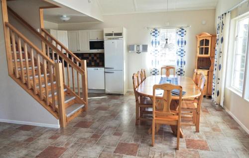Vessigebro Casa | 4 Bedroom Amazing Home In Vessigebro