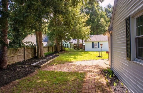 Erie Casa | 4 Bedroom and 5 Bathroom House