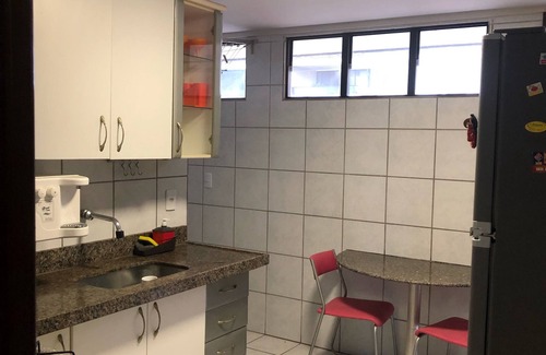 Cabo Branco Apartamento | Colocar 50 m del mar, w / piscina, hermosa vista w / playa de cable blanco
