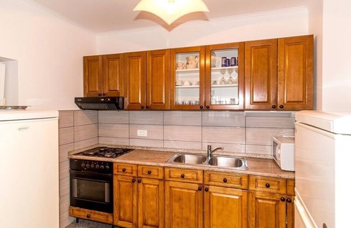 Trpanj Apartamento | 4 Bedroom Apartment With Pool at Pelješac