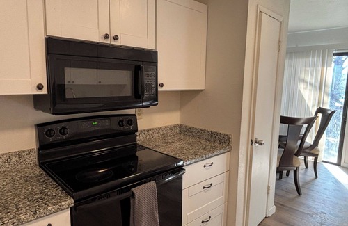 South Arlington Casa | 4-Bedroom Arlington Stay – Newbury Area