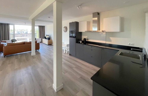 Offingawier Apartamento | 4 bedroom awesome apartment in Offingawier
