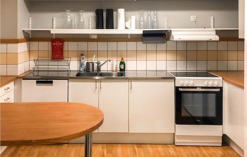 Finspang Municipality Apartamento | 4 Bedroom Awesome Apartment In Finspång