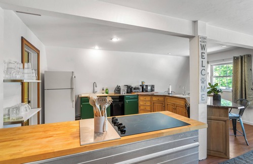 Sister Bay Casa | 4-bedroom barn in terrific Sister Bay with WiFi, AC. Enjoy your stay