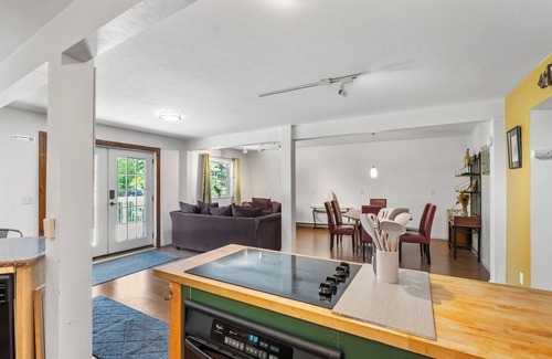 Sister Bay Casa | 4-bedroom barn in terrific Sister Bay with WiFi, AC. Enjoy your stay