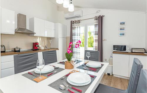 Raslina Casa | 4 Bedroom Beautiful Home In Raslina