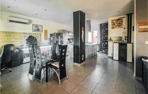 Rognac Casa | 4 Bedroom Beautiful Home In Rognac