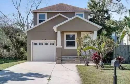 Tampa Casa | 4- Bedroom Bucs House in the Heart of Tampa Bay