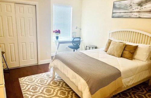 Tampa Casa | 4- Bedroom Bucs House in the Heart of Tampa Bay