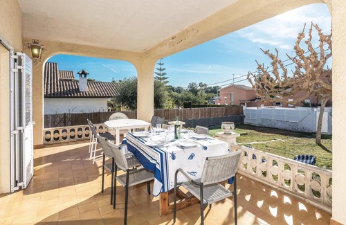 El Roc de Sant Gaieta Casa | Acogedora vivienda de 4 dormitorios en.