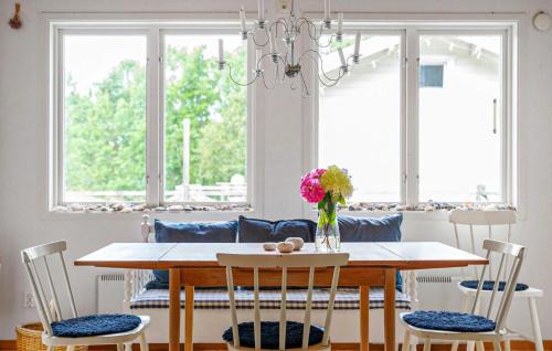Lysekil Casa | 4 Bedroom Cozy Home In Lysekil